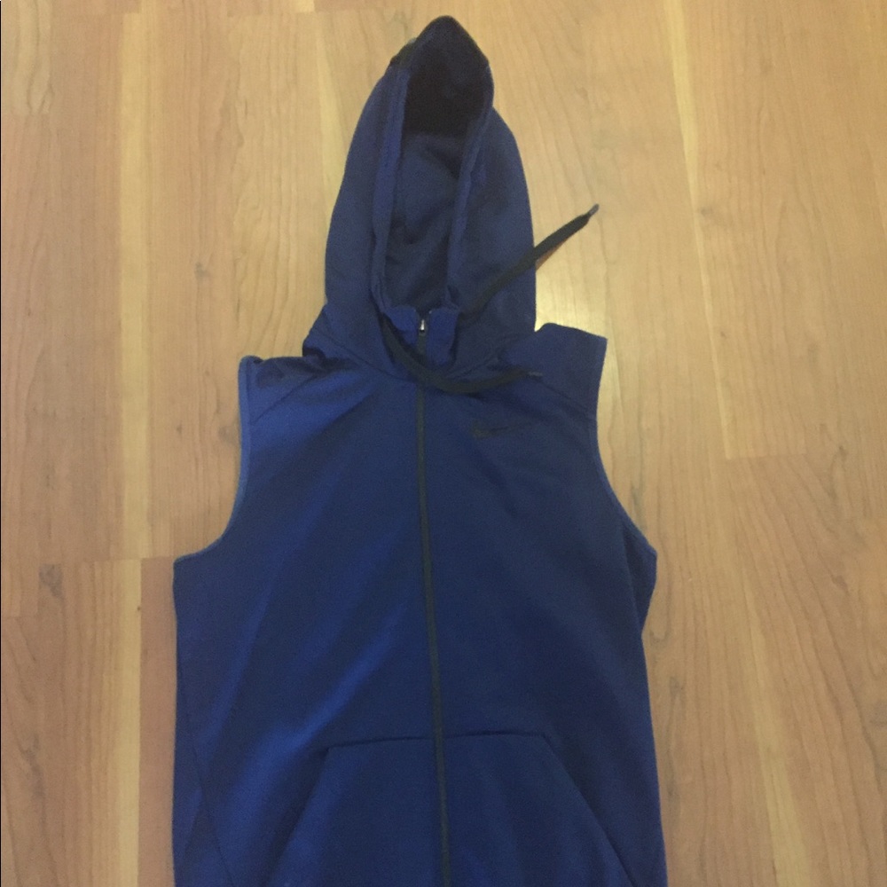 Nike vest
